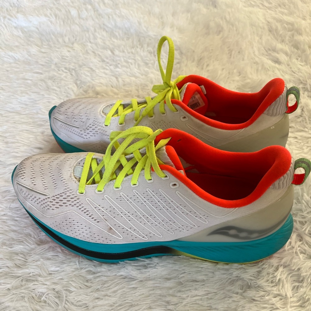 SAUCONY ENDORPHIN SPEED- White Mutant